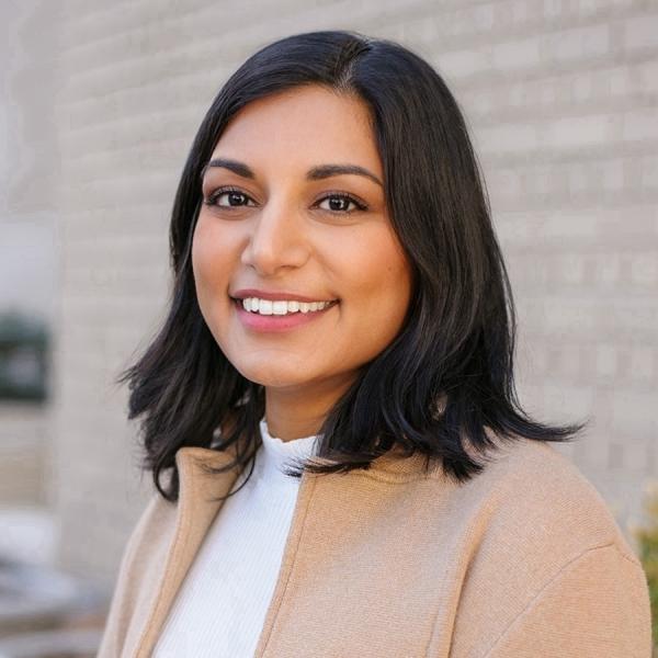 Suman Mathur Headshot